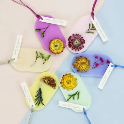 Accetta tavoletta di candela di cera profumata profumata decorativa di fiori secchi colorati personalizzati in cristallo con scatola di imballaggio